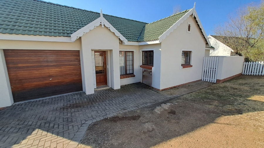 3 Bedroom Property for Sale in Hillside Free State